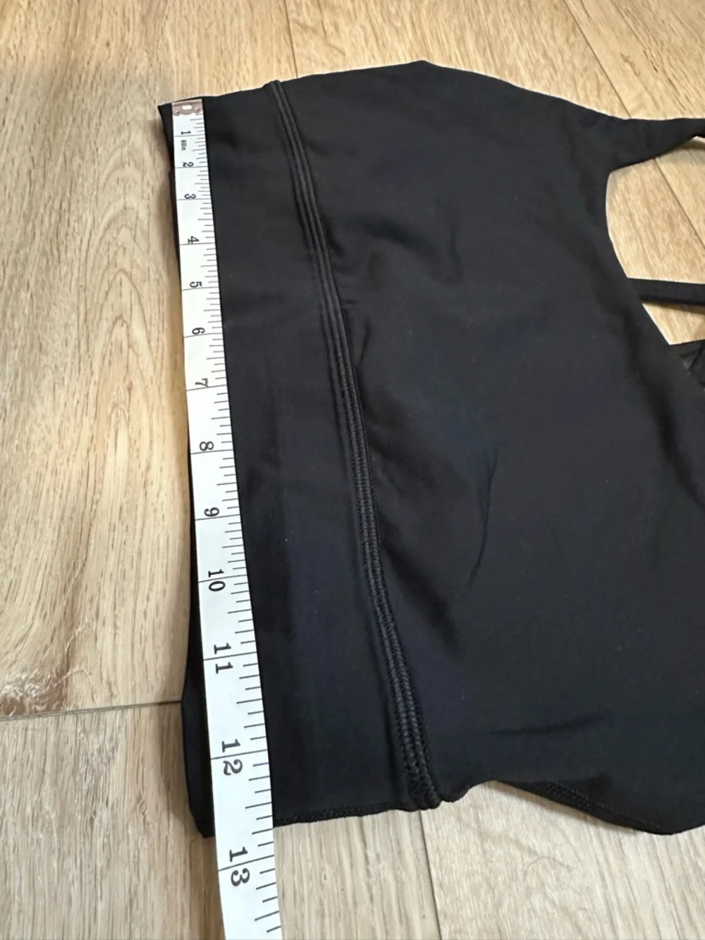 lululemon Energy LongLine athletica Black Strappy Sports Bra Sz 8 - Picture 4 of 5